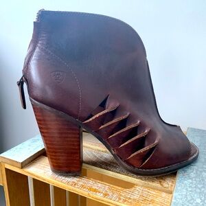 Lindsley Western Stacked Heel Boot